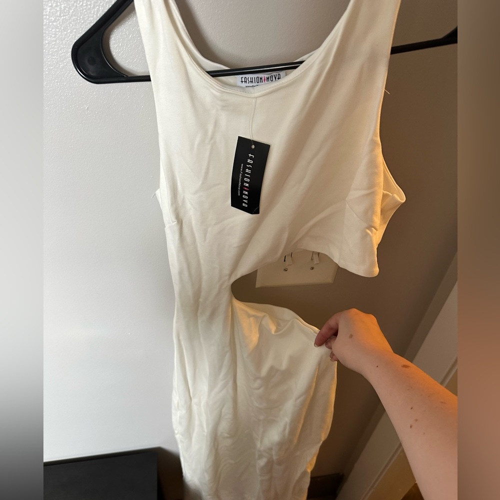 Women’s Dress Size Medium.